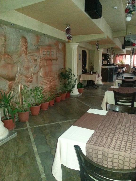 Family Hotel Yola تشبيلار المظهر الخارجي الصورة