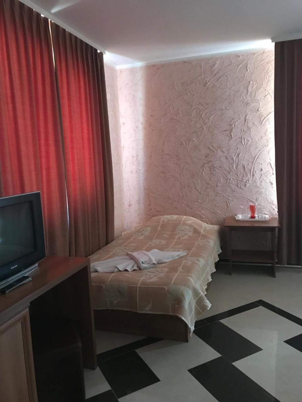 Family Hotel Yola تشبيلار المظهر الخارجي الصورة